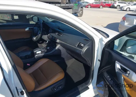 2013 Lexus Ct 200H из США, поврежденный, VIN JTHKD5BH1D2157218